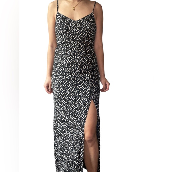 Patterned Summer Dress - Picture 4 of 7